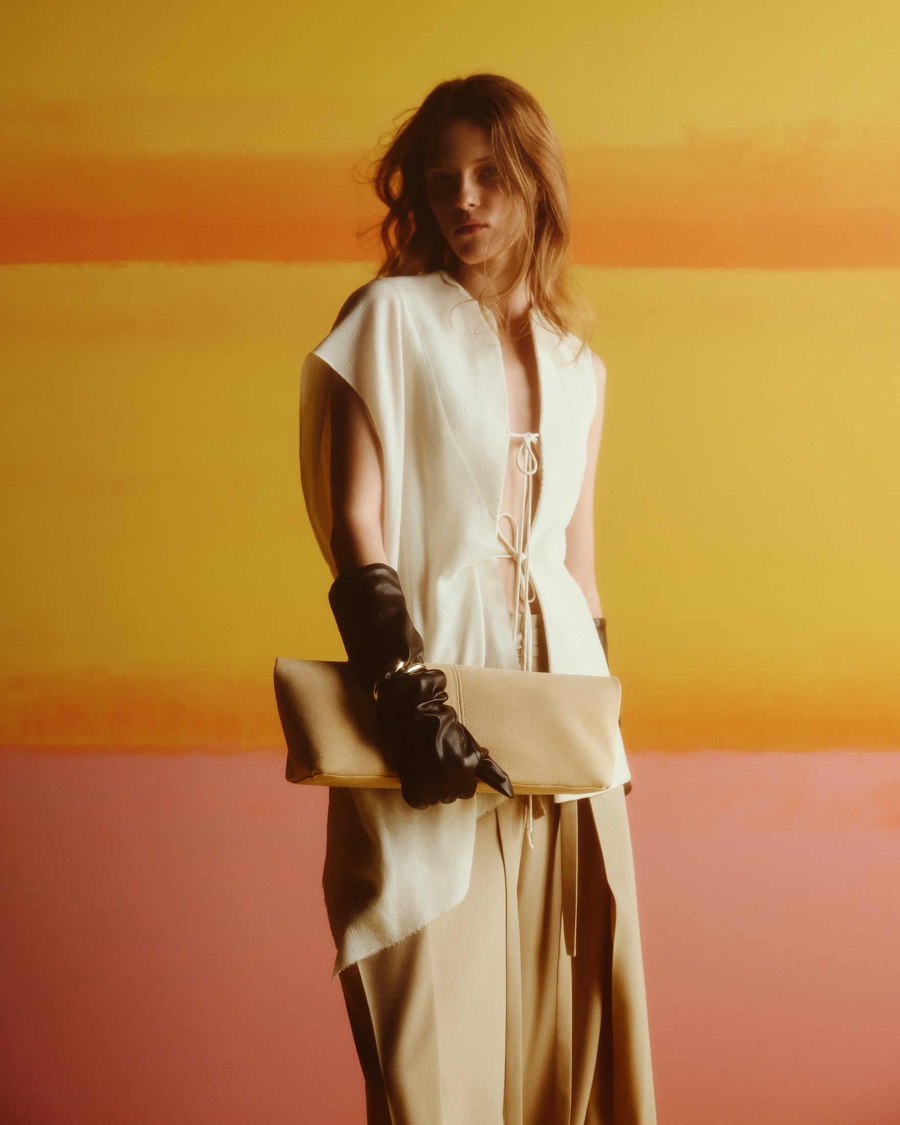 Elza Clutch in Milky