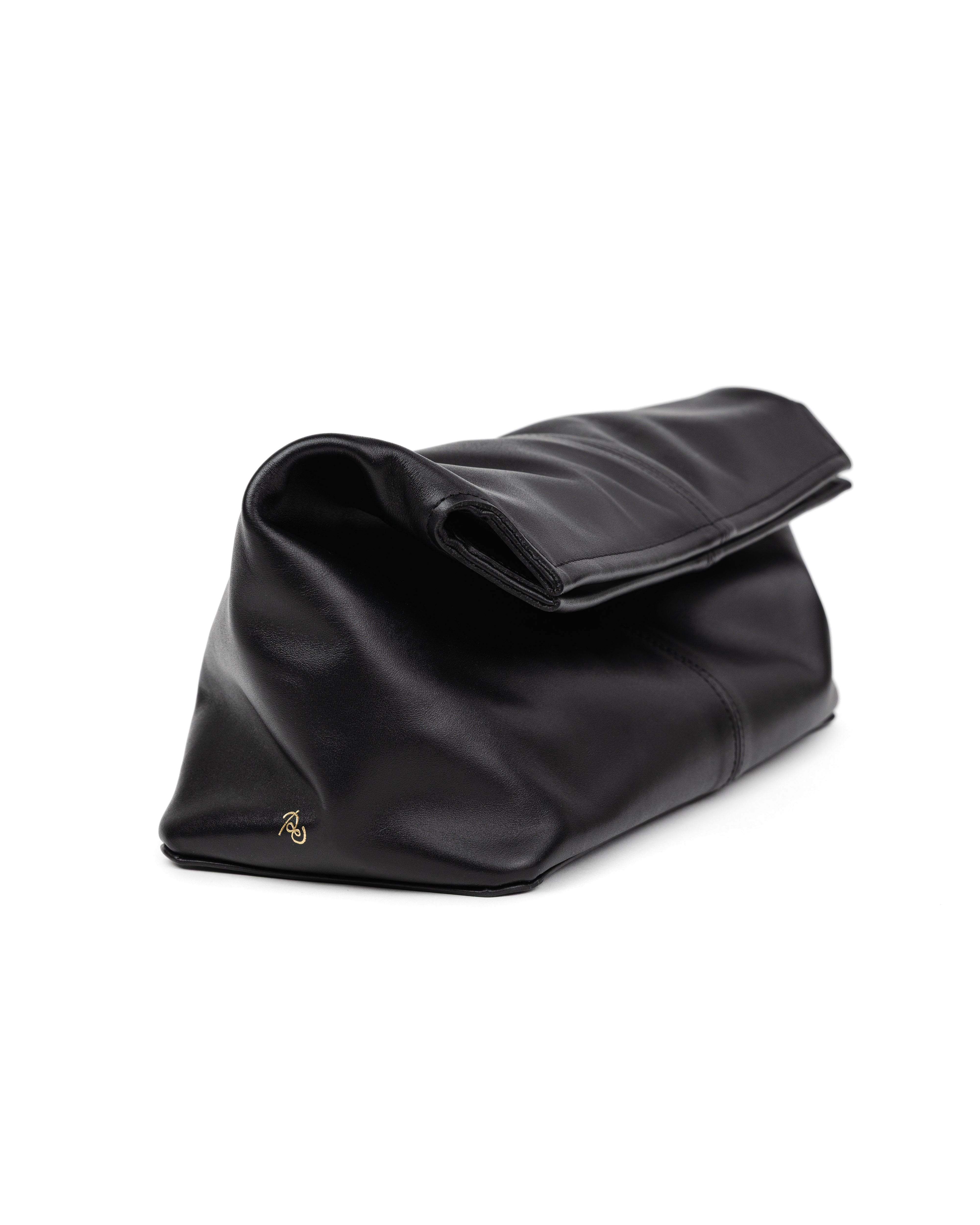 Elza Clutch in Black