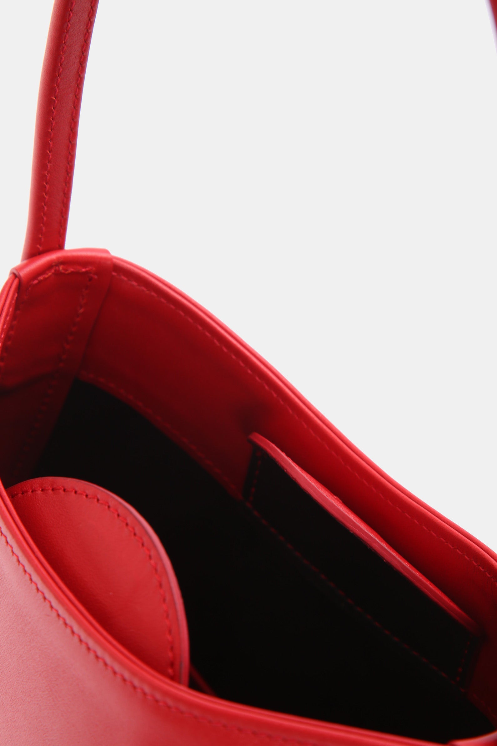 Bell Mini in red