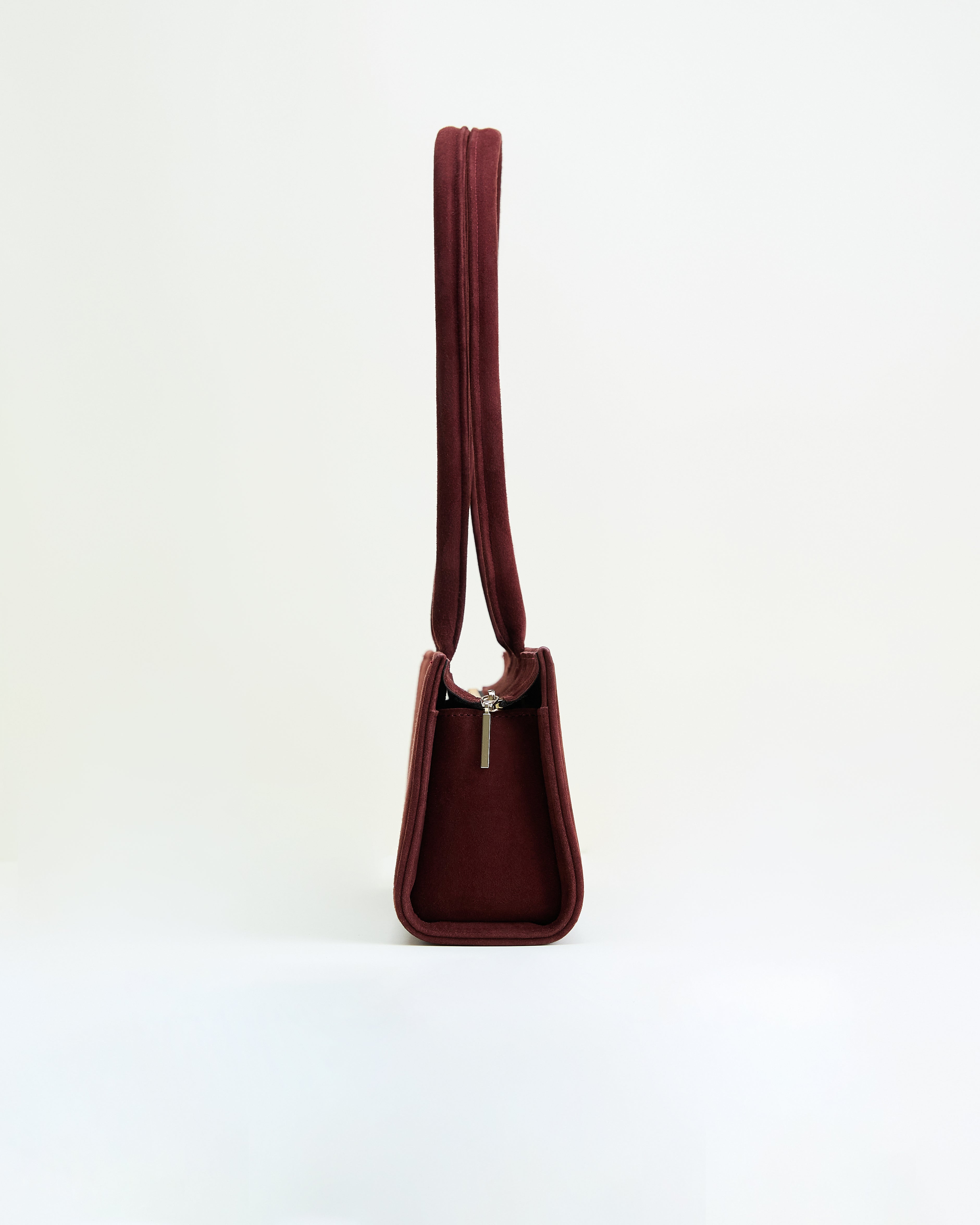 Cecilie bag in cherry color