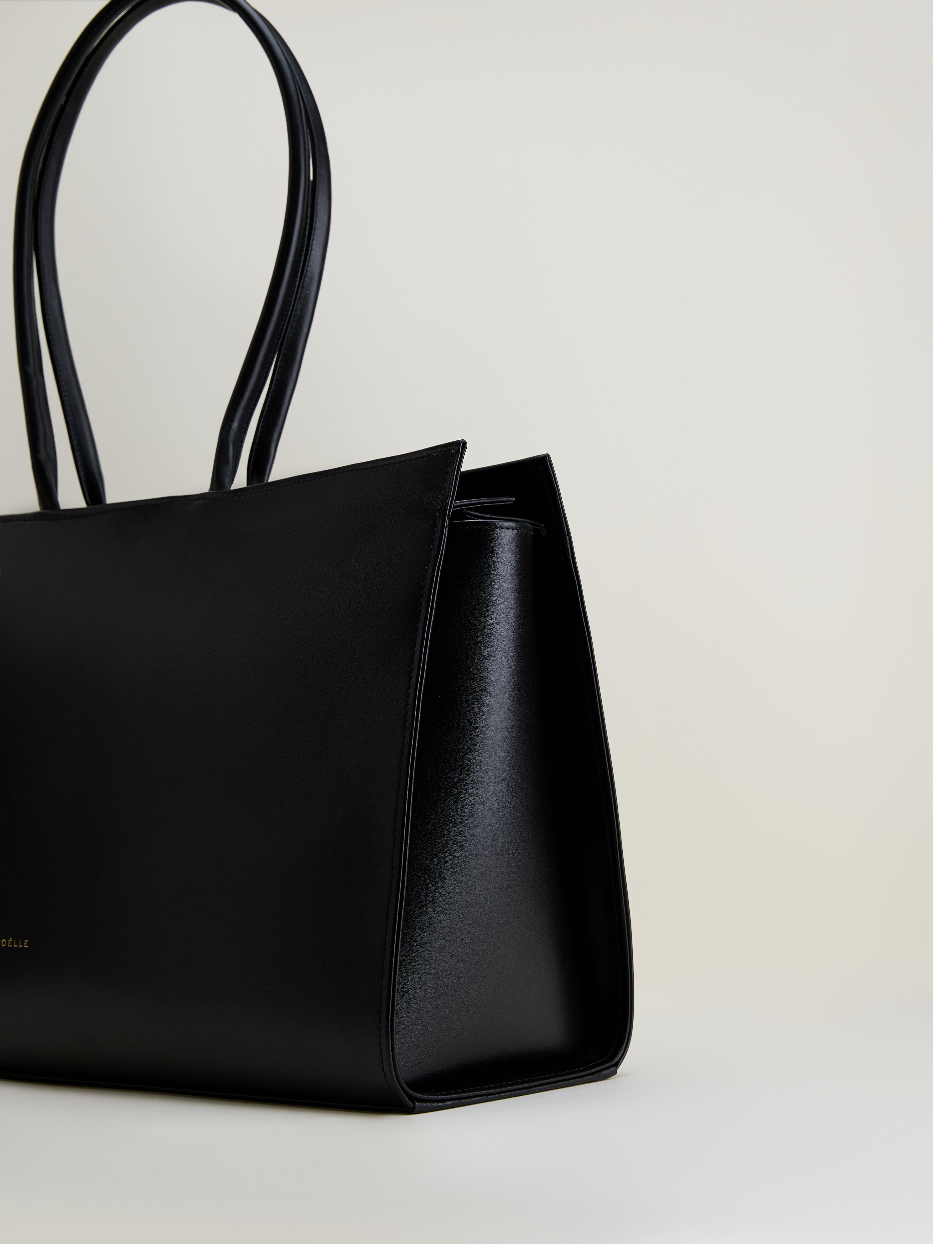 Carolyn Large Bag in Black