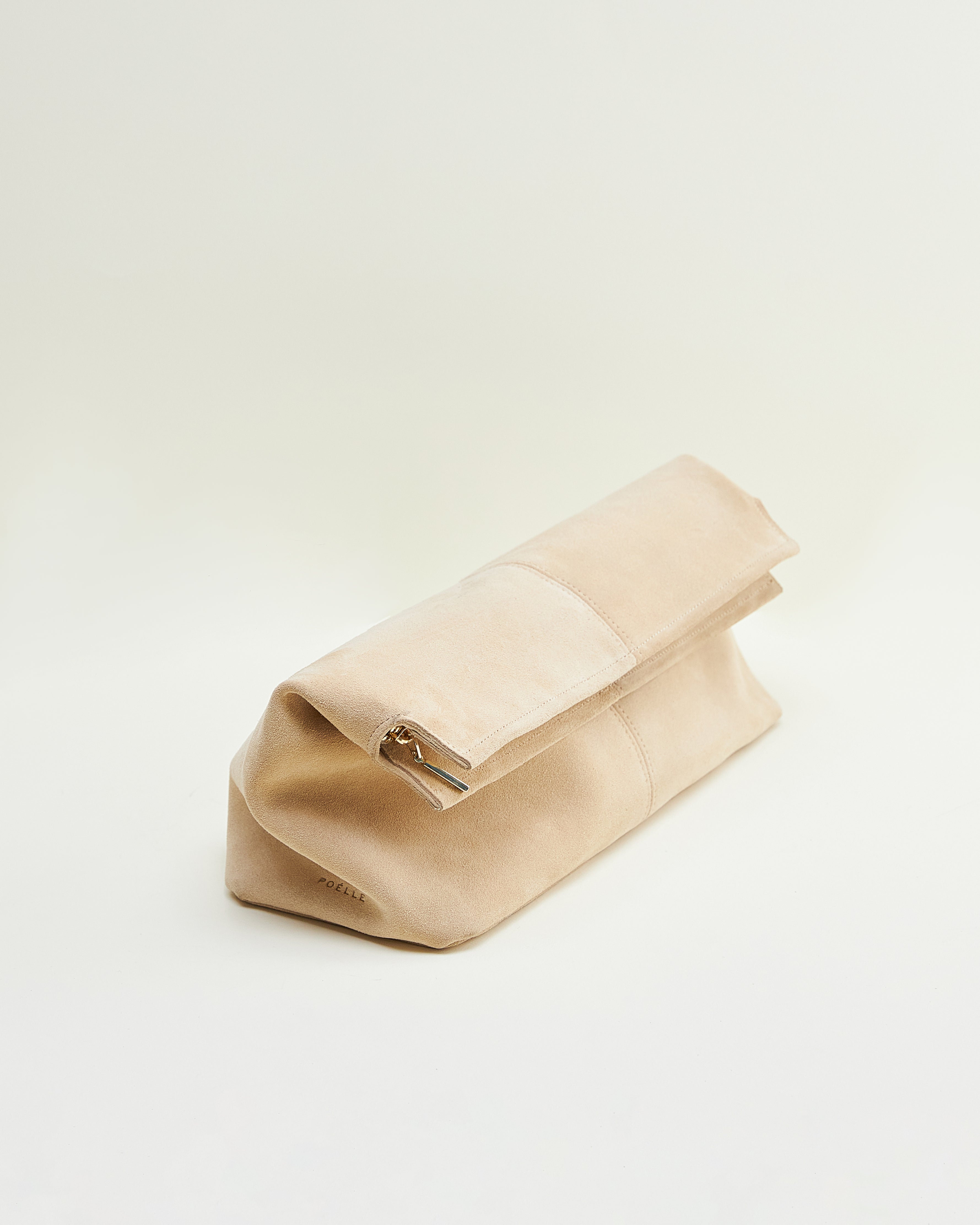 Elza clutch bag in milky color